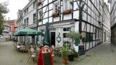 Der Stachelbeerbaiser zog uns in dieses kleine Café am Haldenplatz.